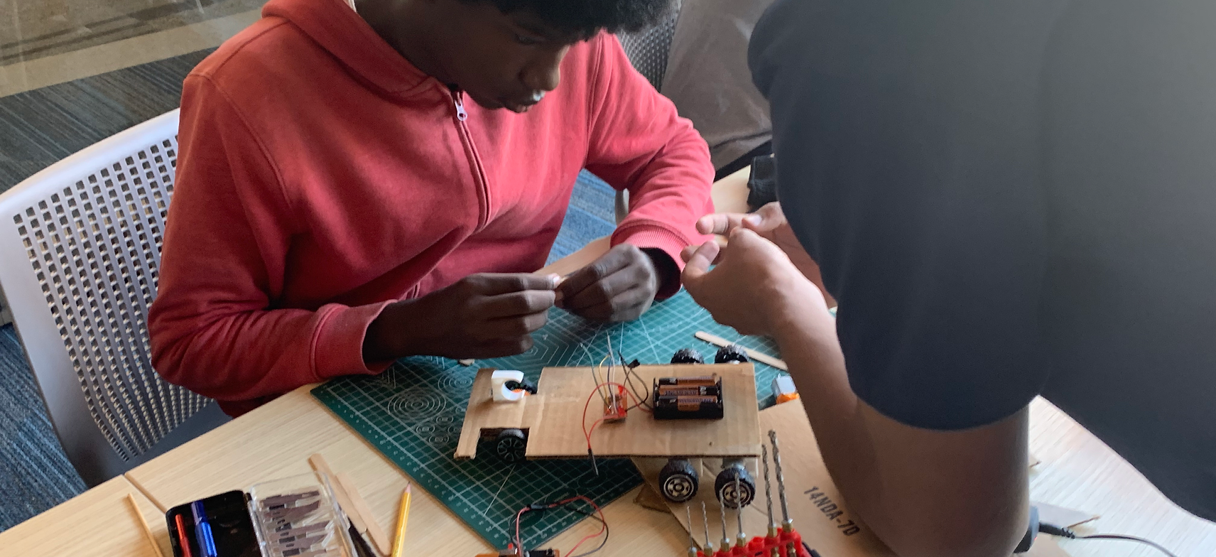 MissionRC students collaborating